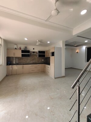 Parking in 4 BHK Apartment at Bancourt Apartment, Sector 43 – for Sale