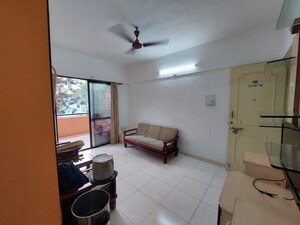 Team Area in 1 BHK Apartment at Magarpatta City Heliconia, Hadapsar – for Rent