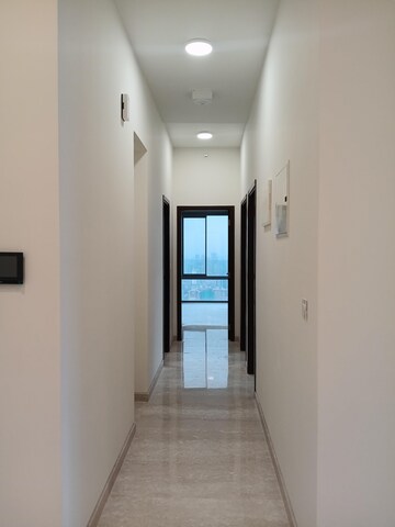 Building Lobby in 3 BHK Apartment at Piramal Mahalaxmi, Mahalaxmi – for Rent