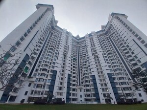 3 BHK Apartment – Exterior View View at Prabhadevi - for Rent