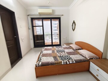 Bedroom in 2 BHK Apartment at Raheja Interface Heights, Malad West – for Rent