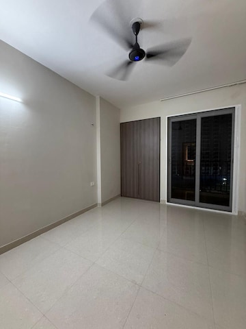 Room in 5 BHK Penthouse at Logix Penthouse 1, Sector 137 – for Rent