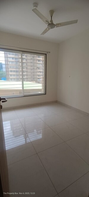 Room in 2.5 BHK Apartment at Nanded City Sur, Nanded – for Rent