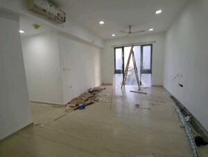 Room in 3 BHK Apartment at Lodha The Park, Worli – for Rent