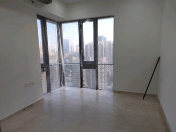 Room in 3 BHK Apartment at Lodha The Park, Worli – for Rent