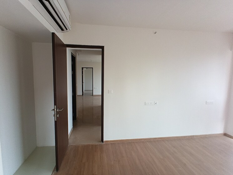 Room, embassy-one-thane 3 Bedroom 1035 Sq.Ft. Apartment In Panch Pakhadi Thane 9408011