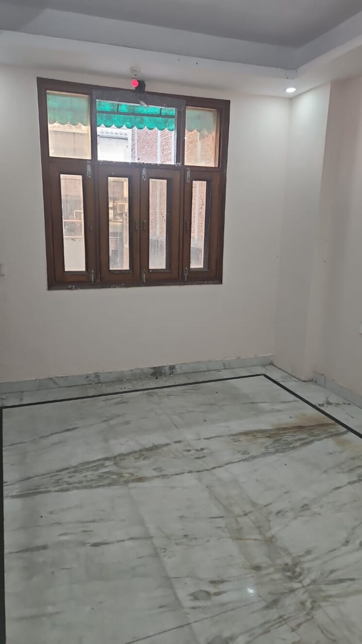 Room, sohna sector 4 2 Bedroom 700 Sq.Ft. Builder Floor In Sohna Sector 4 Gurgaon 9408148