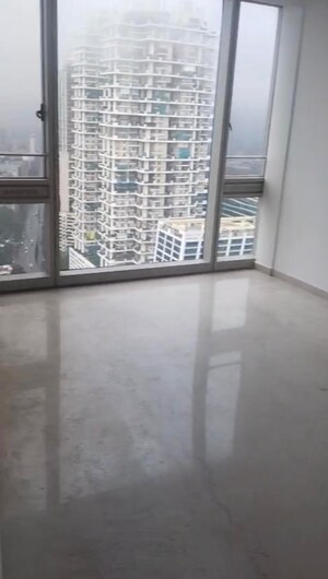 Room in 3 BHK Apartment at Lodha Kiara, Worli – for Rent