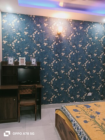 Furnished Amenities in 2 BHK Apartment at Signature Global Andour Height, Sector 71 – for Rent