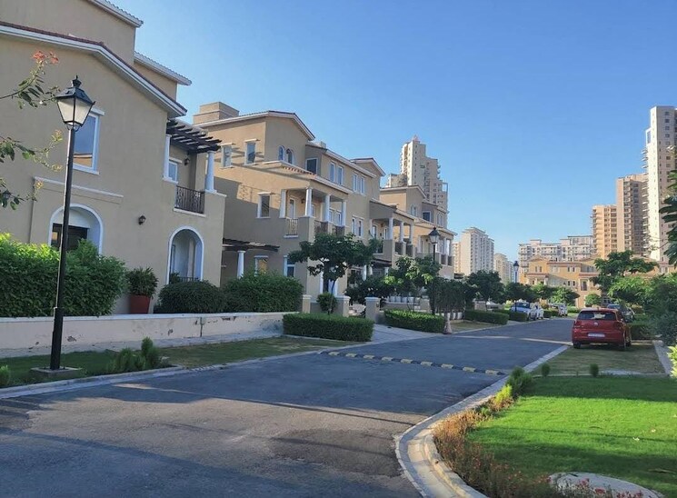 Exterior View, emaar-marbella-phase-2 5 Bedroom 360 Sq.Yd. Villa In Sector 66 Gurgaon 9406912