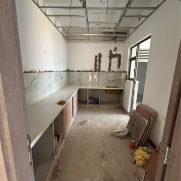 Kitchen in 4 BHK Apartment at Shalimar One World Belvedere Court 3, Malesemau – for Rent