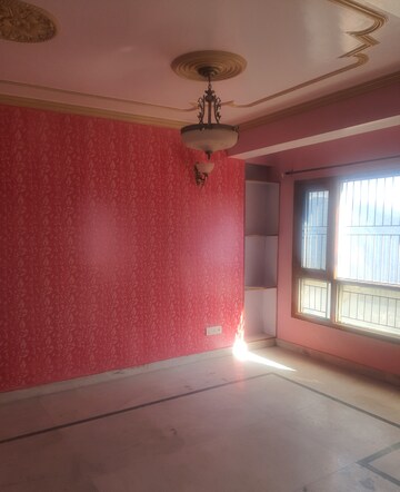 Room in 2.5 BHK Apartment at Sanjauli – for Sale