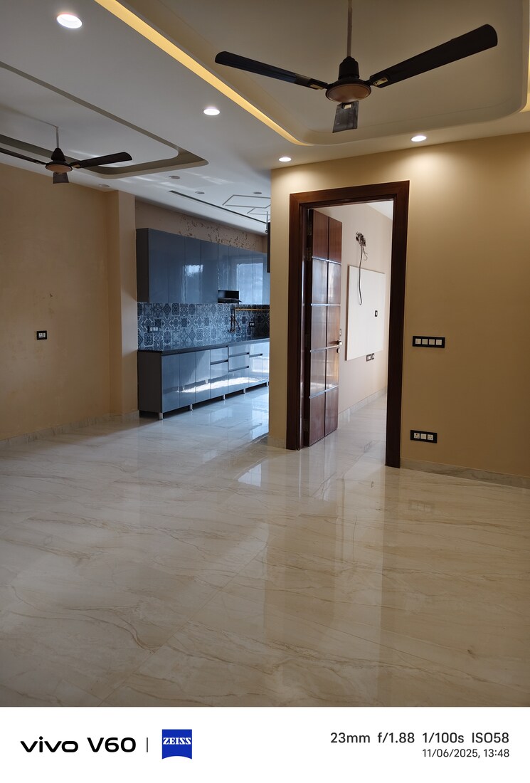 Room, rwa-apartments-sector-41 3 Bedroom 1500 Sq.Ft. Independent House In Sector 41 Noida 9408179