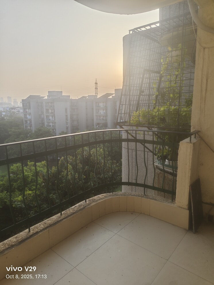 Balcony, devindar-vihar 3 Bedroom 1412 Sq.Ft. Apartment In Sector 56 Gurgaon 9408206