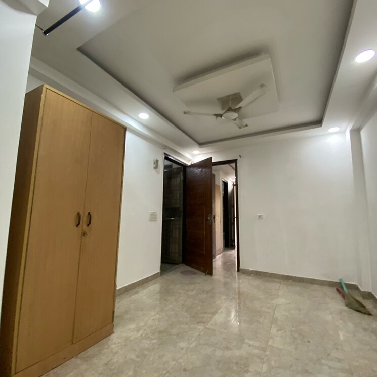 Room, chattarpur 3 Bedroom 1000 Sq.Ft. Builder Floor In Chattarpur Delhi 9408203