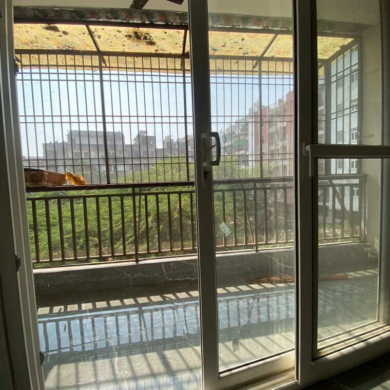 Balcony, chattarpur 3 Bedroom 1000 Sq.Ft. Builder Floor In Chattarpur Delhi 9408203