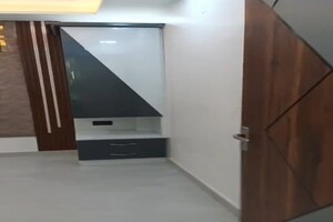 Furnished Amenities in 2 BHK Builder Floor at Sector 15 Dwarka – for Rent