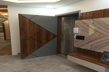 Room in 2 BHK Builder Floor at Sector 15 Dwarka – for Rent