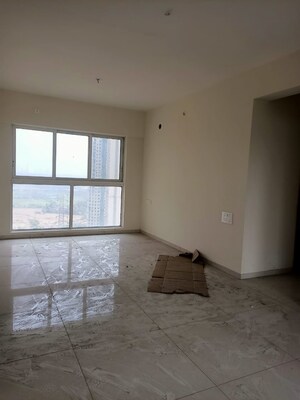 Room in 3 BHK Apartment at The Wadhwa Atmosphere, Mulund West – for Rent