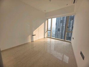 Room in 3 BHK Apartment at Worli – for Rent