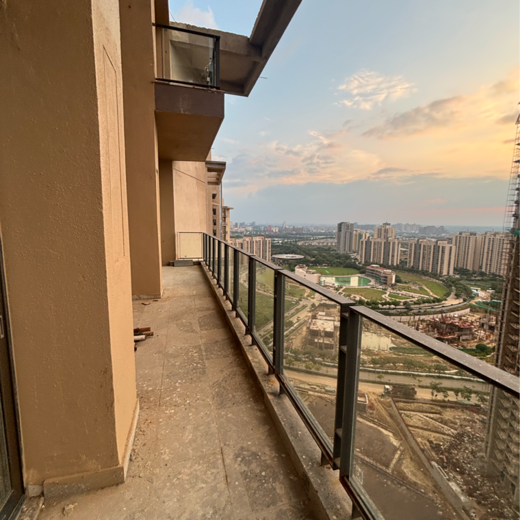 Balcony, shalimar-one-world-belvedere-court-3 4 Bedroom 4749 Sq.Ft. Penthouse In Malesemau Lucknow 9408477