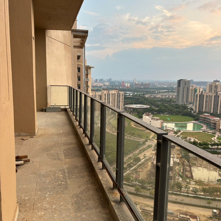 Balcony, shalimar-one-world-belvedere-court-3 4 Bedroom 4749 Sq.Ft. Penthouse In Malesemau Lucknow 9408477