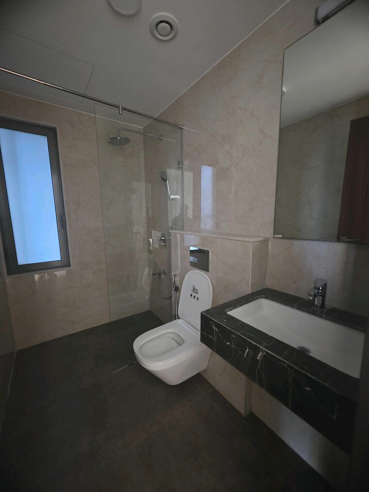 Bathroom, piramal-mahalaxmi 3 Bedroom 1077 Sq.Ft. Apartment In Mahalaxmi Mumbai 9408476