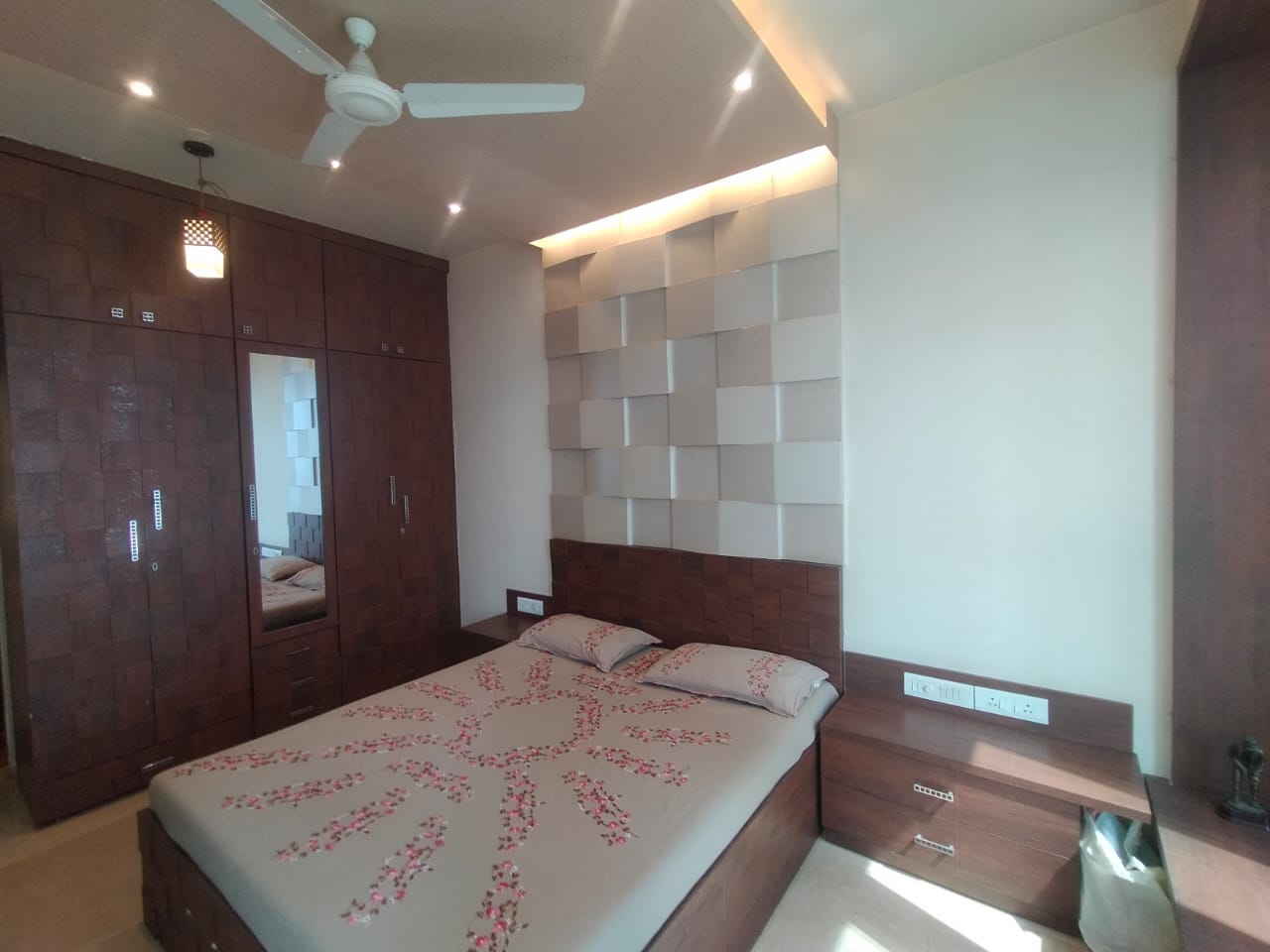 3 BHK Apartment For Rent in Oberoi Exquisite Goregaon