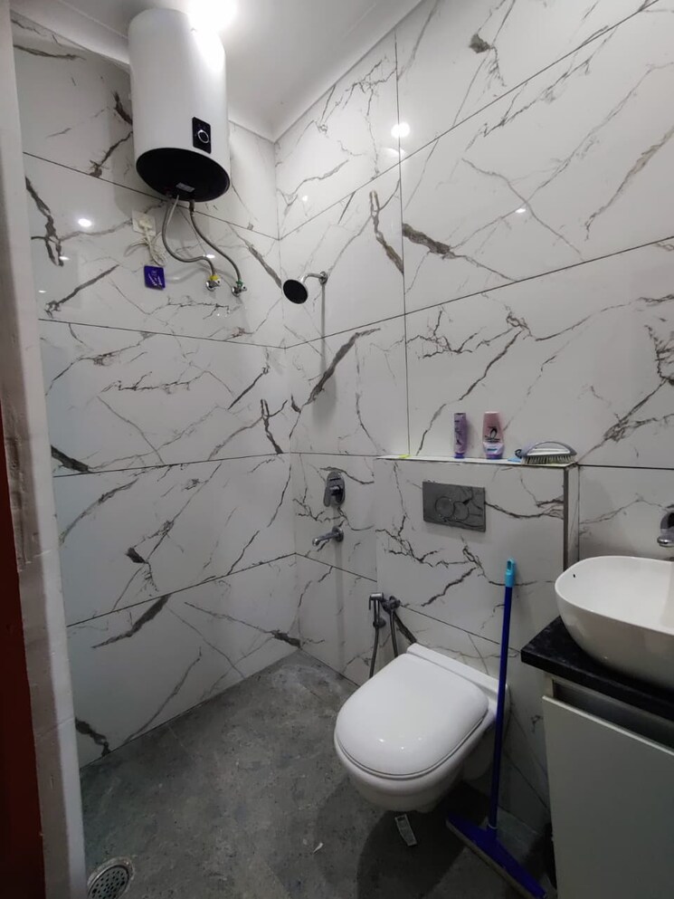 Bathroom, gomti-homes 1 Bedroom 1000 Sq.Ft. Apartment In Nabha Zirakpur 9408657
