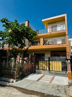 1 Rk  300 Sq.Mt. Independent House in Jagat Plaza