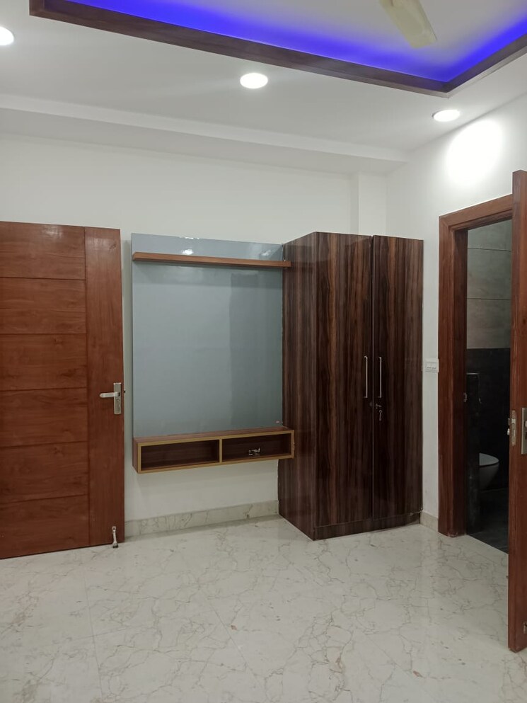 Room, rps-palms 3 Bedroom 1125 Sq.Ft. Builder Floor In Sector 88 Faridabad 9408740