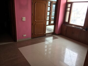 Room in 3 BHK Apartment at Prem Satyam Swastik Apartment, Patiala Road – for Rent