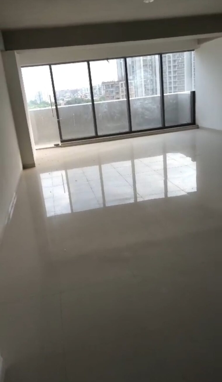 Team Area, bhudarpura Commercial Office Space 1057 Sq.Ft. In Bhudarpura Ahmedabad 9408716