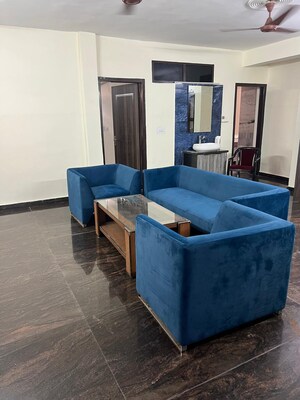 Bedroom in 4 BHK Builder Floor at Sushant Lok 2, Sector 57 – for Rent