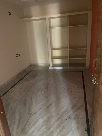 Room in 5 BHK Independent House at Tolichowki – for Sale