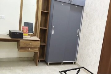 Furnished Amenities in 4 BHK Builder Floor at Sector 15 Dwarka – for Rent