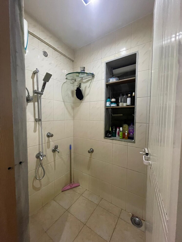 Bathroom, suchidham-complex 2 Bedroom 600 Sq.Ft. Apartment In Goregaon East Mumbai 9408883