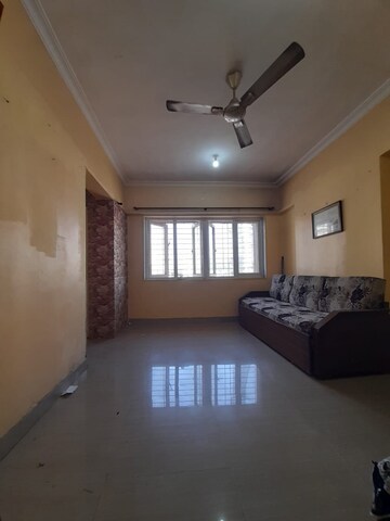 Room in 1 BHK Apartment at Royal Palms Diamond Isle Phase III, Goregaon East – for Rent