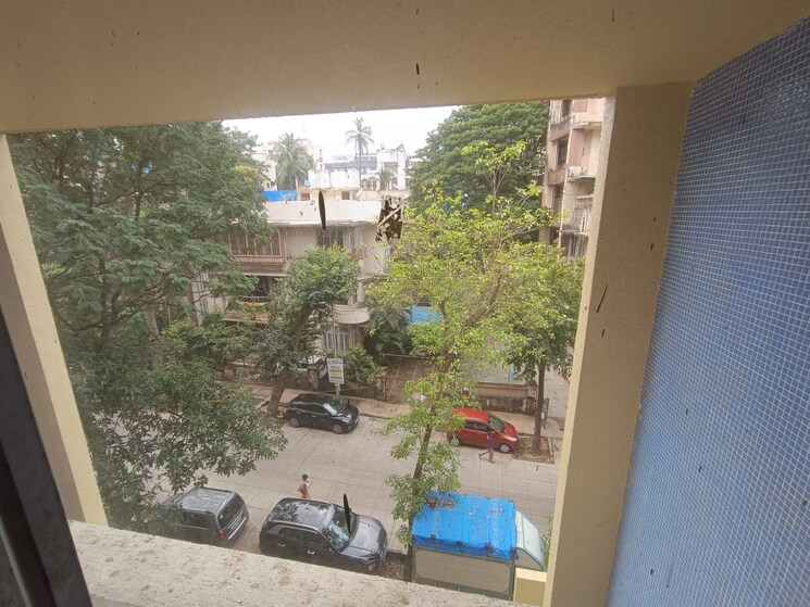 Balcony, tulsi-villa-santacruz 5 Bedroom 1500 Sq.Ft. Apartment In Santacruz West Mumbai 9409071