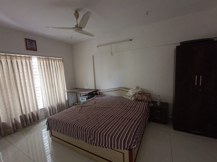 Bedroom, tulsi-villa-santacruz 5 Bedroom 1500 Sq.Ft. Apartment In Santacruz West Mumbai 9409071