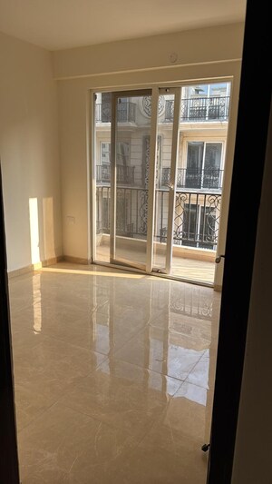Room in 3 BHK Builder Floor at Signature Global Park, Sohna Sector 36 – for Sale