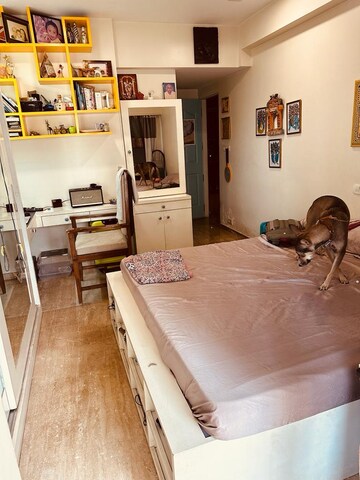 Room in 2 BHK Apartment at DLH Sorrento, Veera Desai Road – for Sale