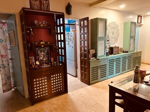 Living Room in 2 BHK Apartment at DLH Sorrento, Veera Desai Road – for Sale