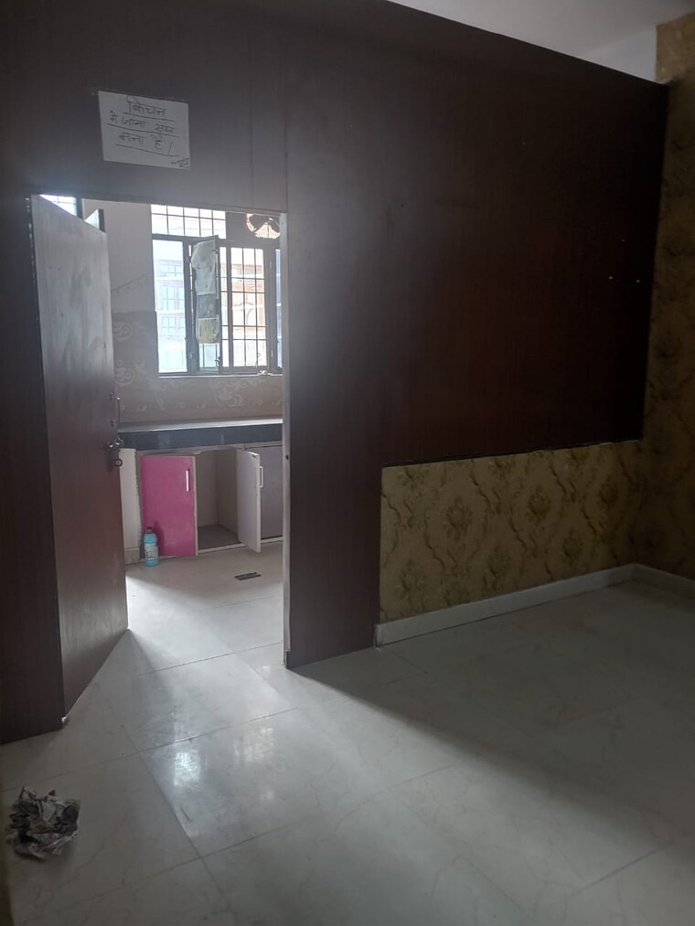 Room, gomti nagar 3 Bedroom 1650 Sq.Ft. Independent House In Gomti Nagar Lucknow 9409134