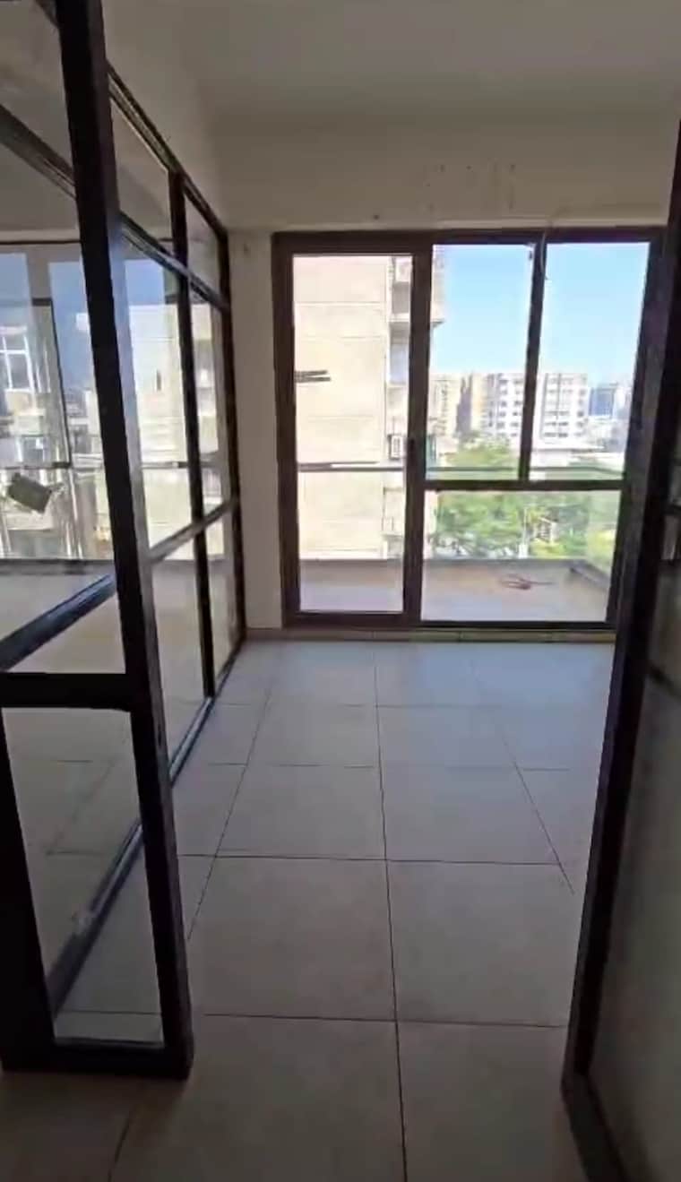 undefined, gurukul Commercial Office Space 1060 Sq.Ft. In Gurukul Ahmedabad 9409088