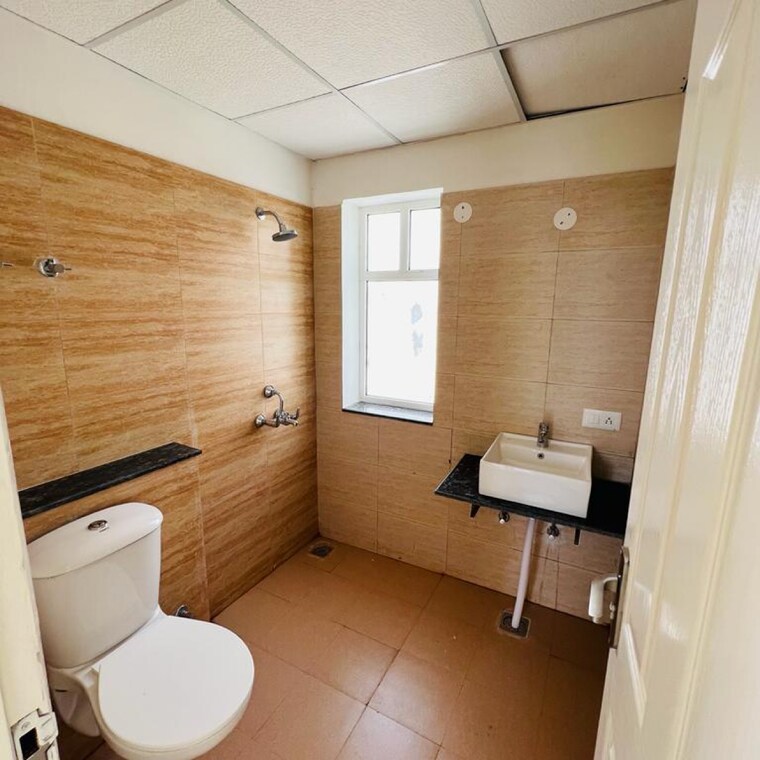 Bathroom, sushma-joynest-moh 3 Bedroom 1355 Sq.Ft. Apartment In Bir Chhat Chandigarh 9409113