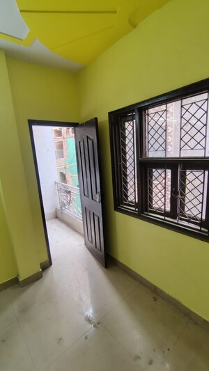 Room in 2 BHK Builder Floor at New Ashok Nagar – for Rent