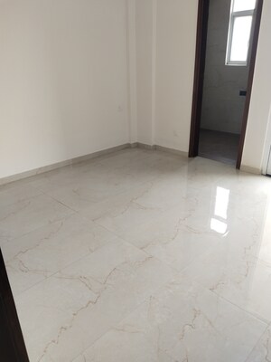 Room in 3.5 BHK Builder Floor at Sector 89 – for Sale