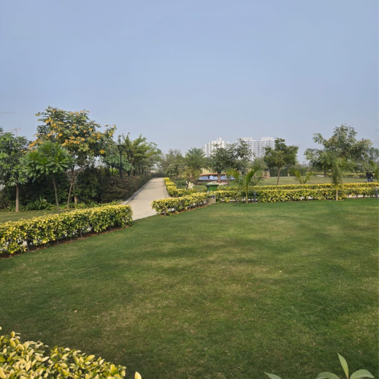 Garden, pareena-coban-residences 2.5 Bedroom 1550 Sq.Ft. Apartment In Sector 99a Gurgaon 9409162