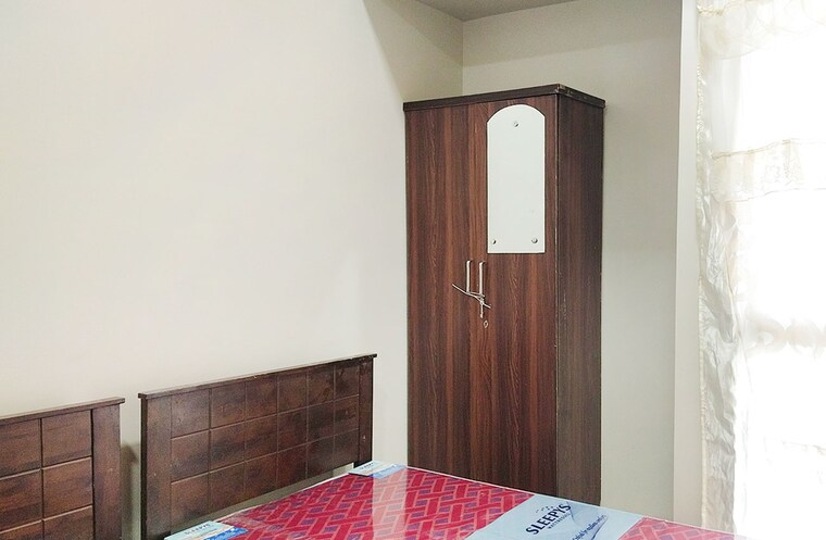 Bedroom, jogeshwari east Pg For Boys In Jogeshwari East 9409143